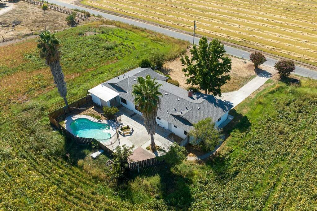 4424 Arnold Road, Denair, CA 95316 MLS 223084372 Christie's
