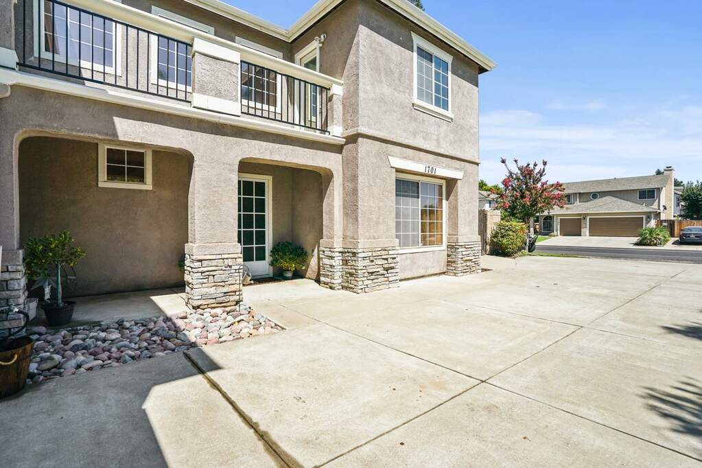 1701 Doak Boulevard, Ripon, CA 95366 MLS 223086029 Christie's