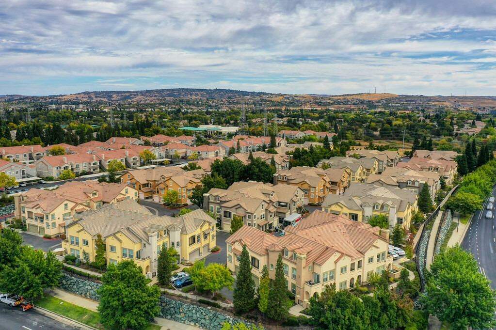 812 Vessona Circle, Folsom, CA 95630 MLS 223095405 Christie's