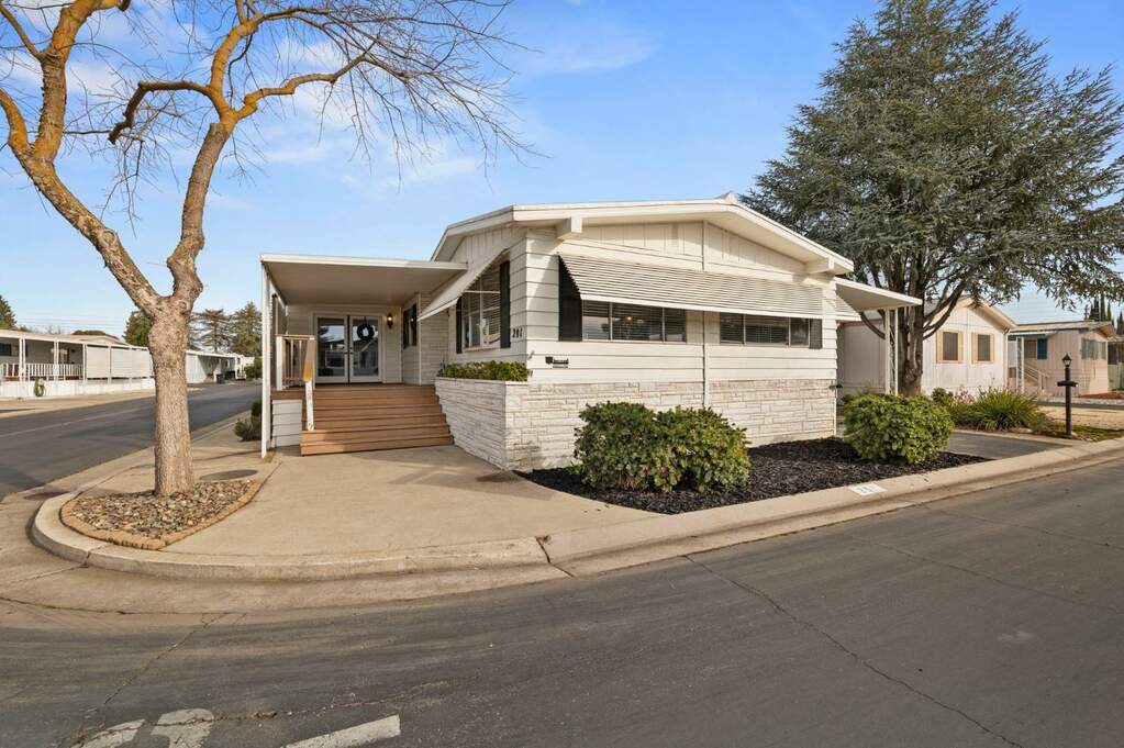 2621 Prescott Road #201, Modesto, CA 95350