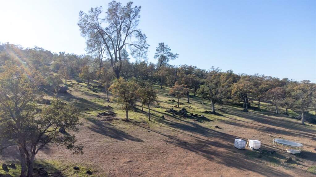 5155 Garland Court, Tuolumne, CA 95327 MLS 224000714 Christie's