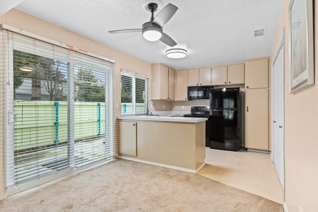 8833 La Riviera Drive A, Sacramento, CA 95826 MLS 224003172