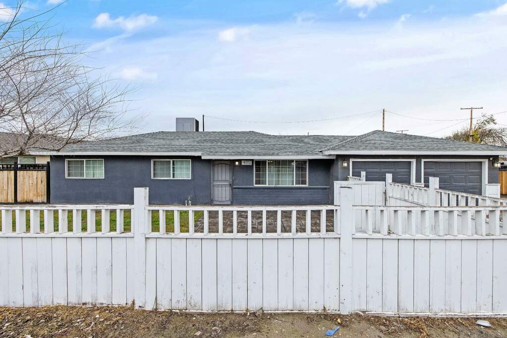 14312 Front Street, Armona, CA 93202