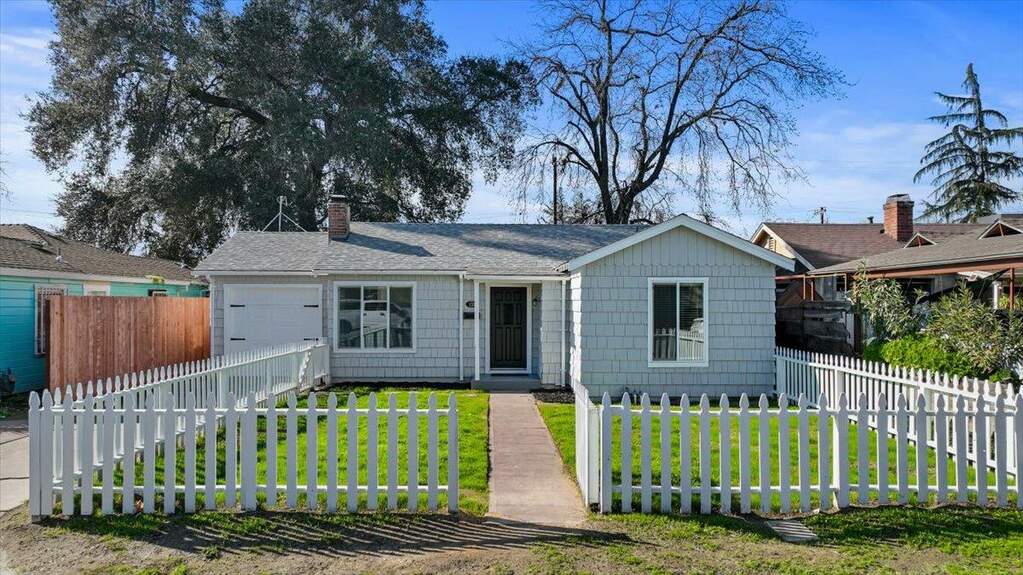 131 Covena Avenue, Modesto, CA 95354