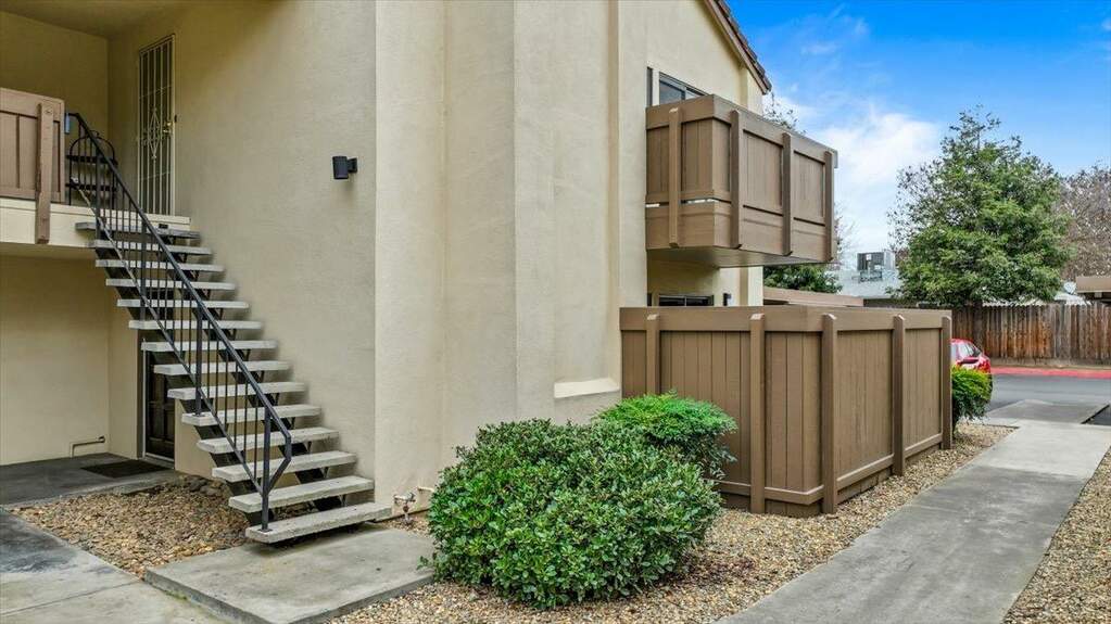 3701 Colonial Drive 160, Modesto, CA 95356 MLS 224008542 Christie