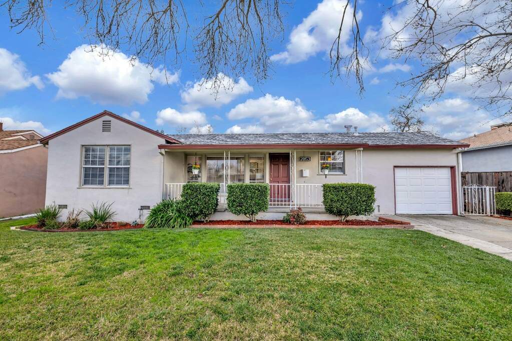2853 Verna Way, Sacramento, CA 95821