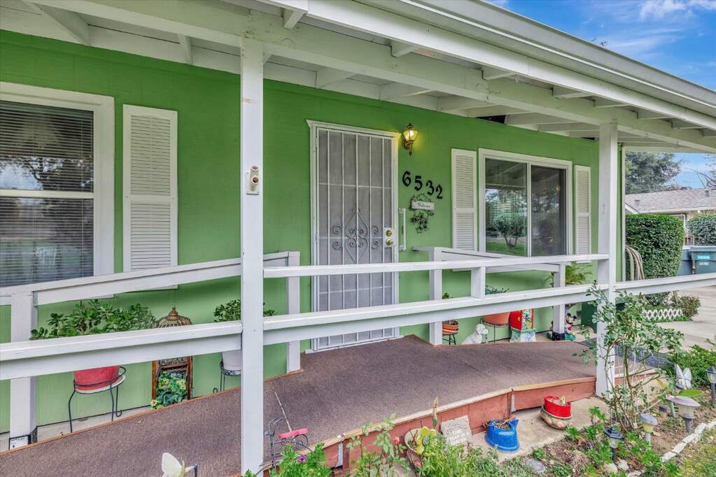 6532 Walnut Avenue, Orangevale, CA 95662