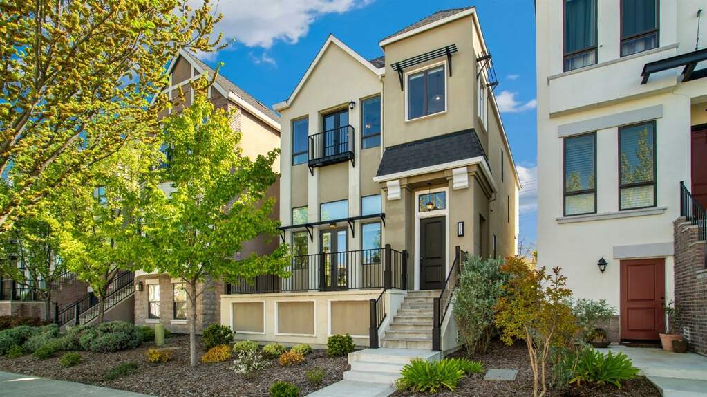 3321 Crocker Drive