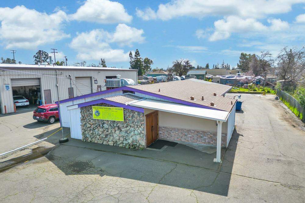 5824 Gibbons Drive, Carmichael, CA 95608
