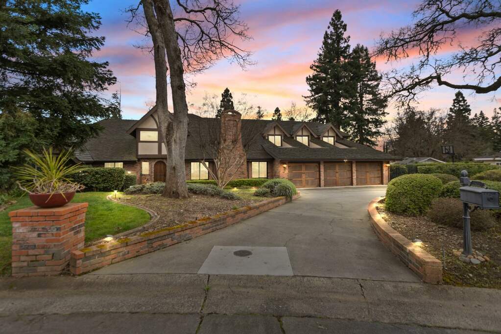 8418 Lakehaven Court, Fair Oaks, CA 95628