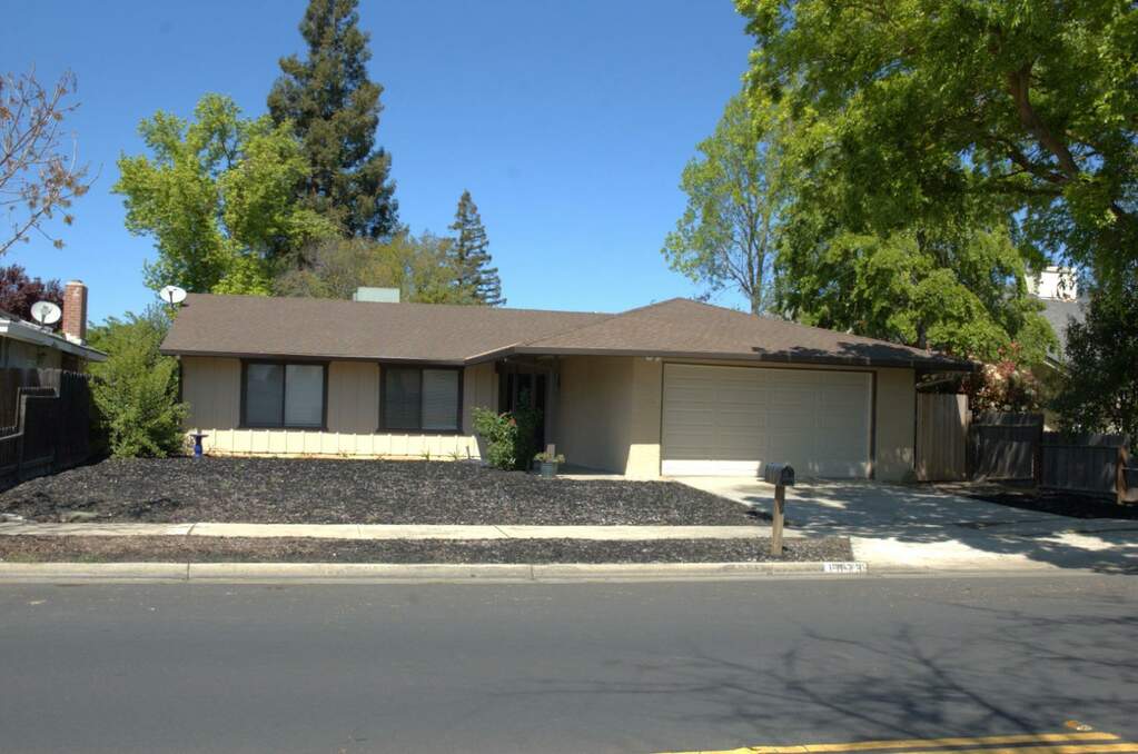1073 El Portal Drive, Merced, CA 95340