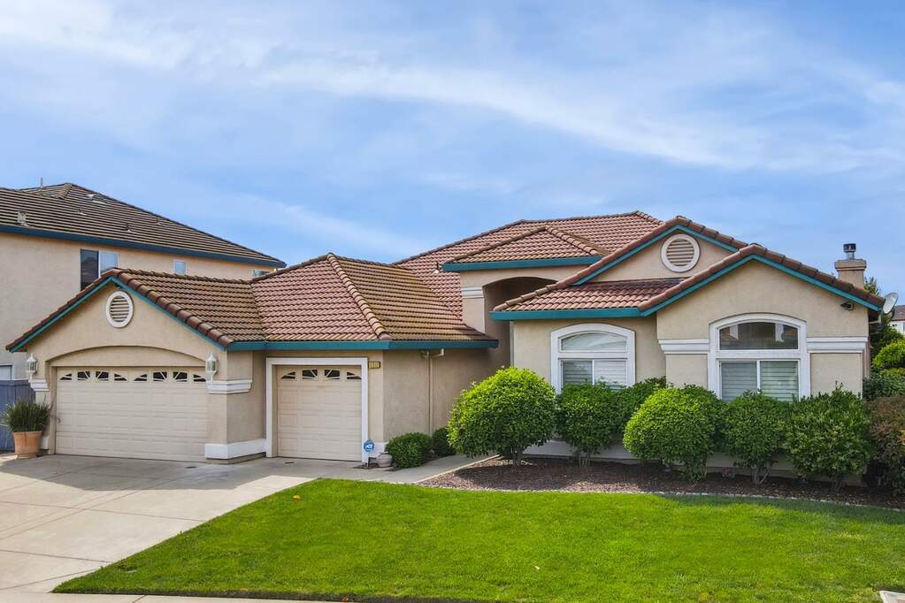 8312 Alpine Laurel Way, Sacramento, CA 95829