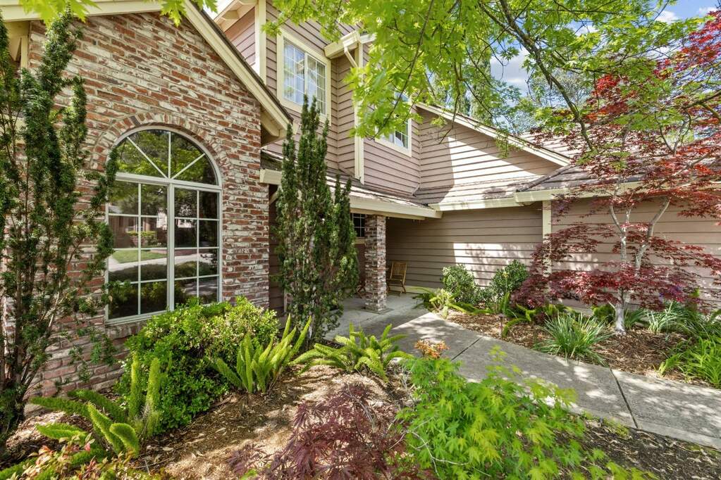 7506 Westover Court, Fair Oaks, CA 95628 | MLS# 224037357 | Christie's ...