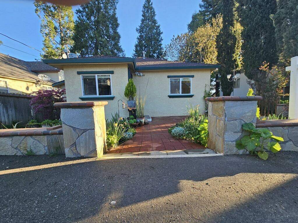 49 W Oak Street, Colfax, CA 95713