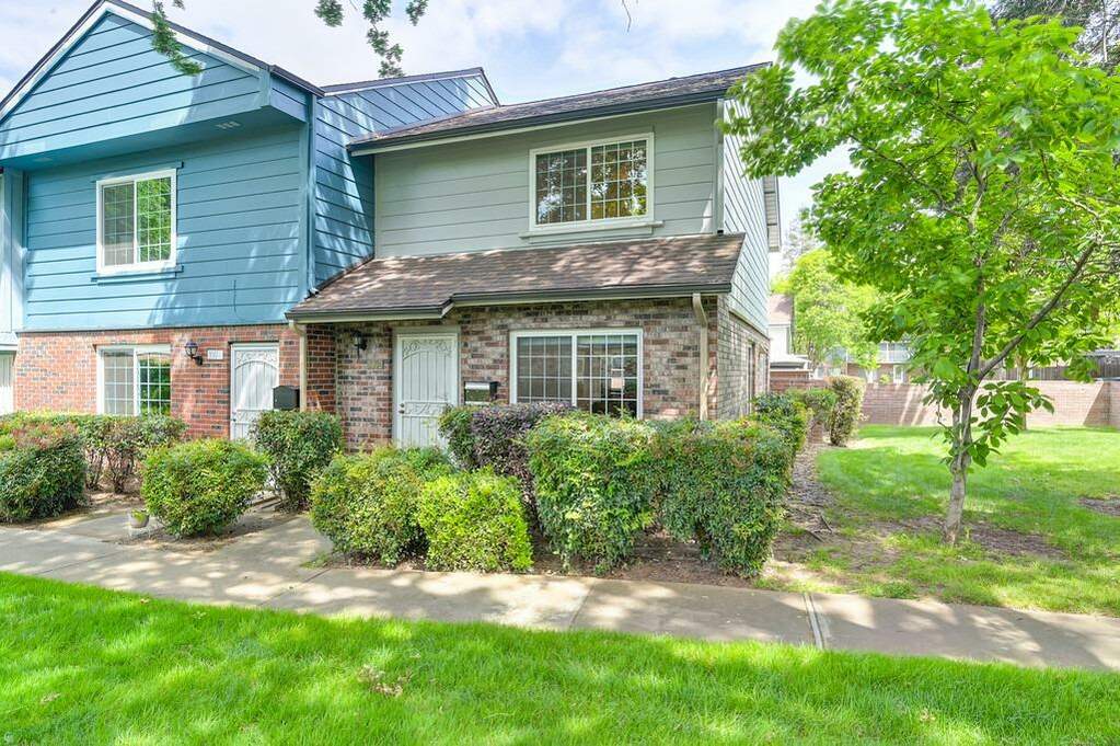 3912 Oak Villa Circle, Carmichael, CA 95608