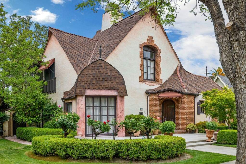 211 Elmwood Court, Modesto, CA 95354