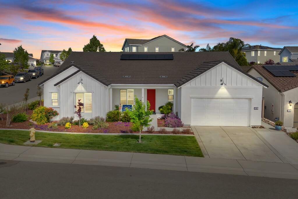 904 Hawks Feather Lane, Rocklin, CA 95765