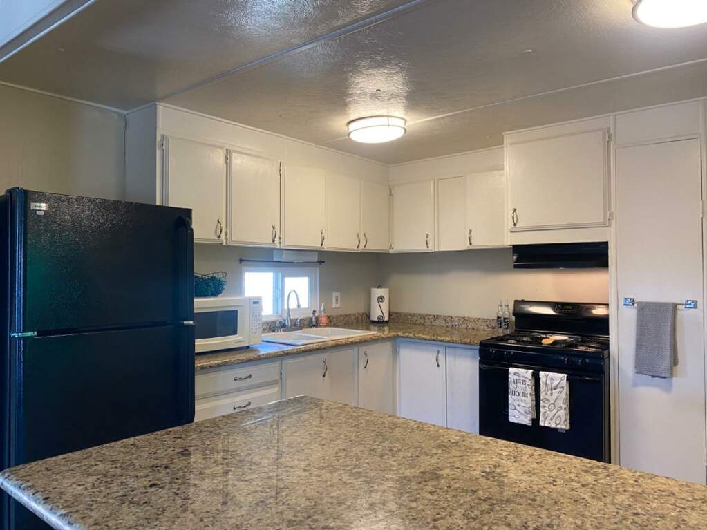 150 Pestana 67, Manteca, CA 84737 MLS 224044126 Christie's