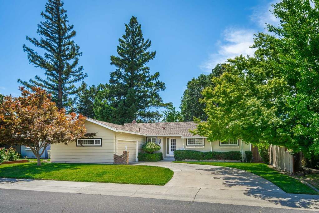6620 Willowbrae Way, Sacramento, CA 95831