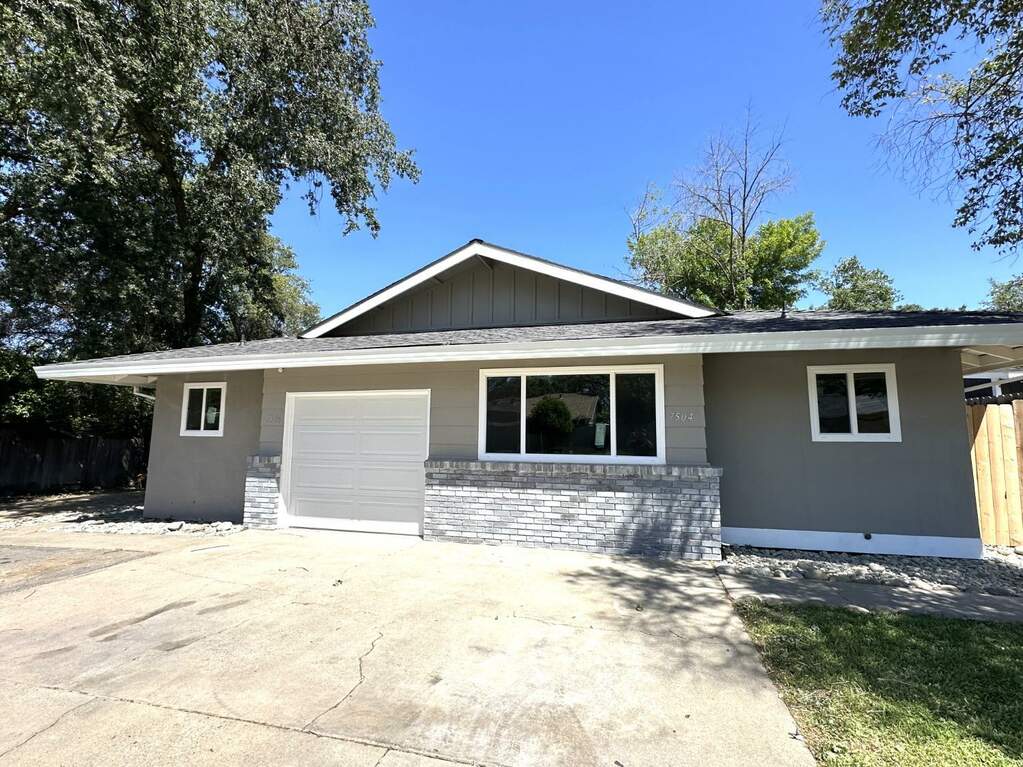7504-7506 Saint Philomena Way, Citrus Heights, CA 95610