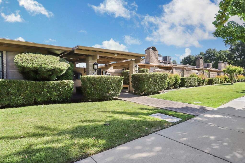 1077 Rivara Road #104, Stockton, CA 95207