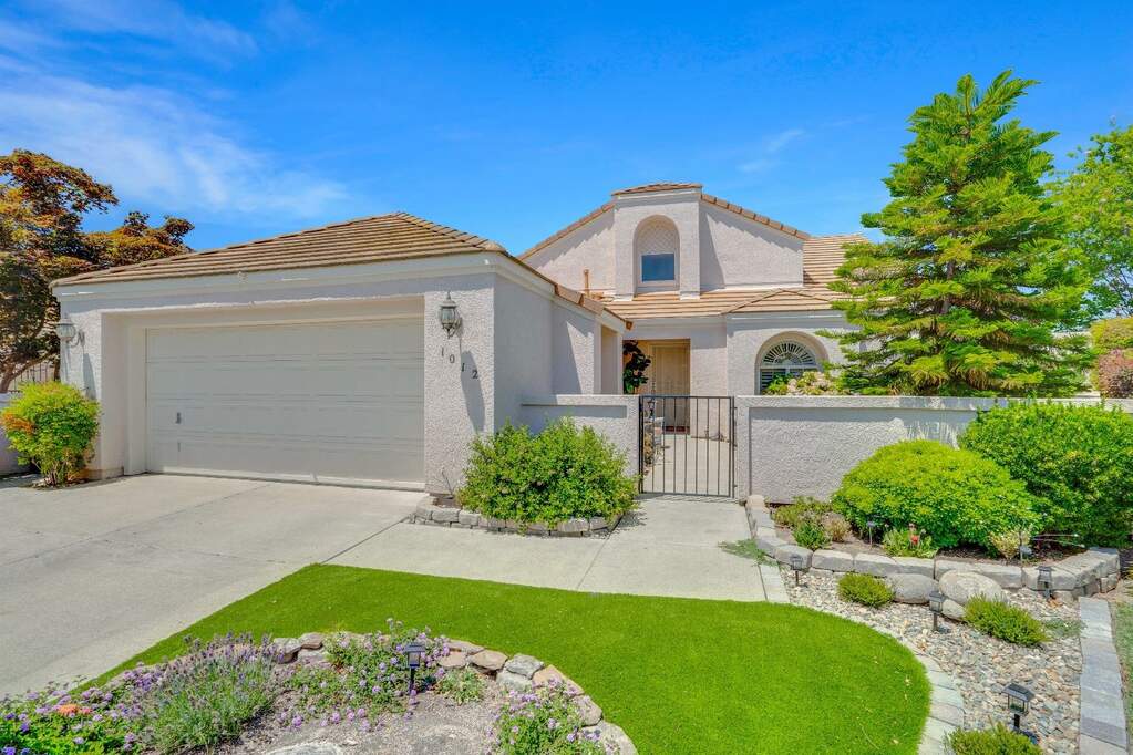 1012 Copper Bridge Court, Modesto, CA 95355