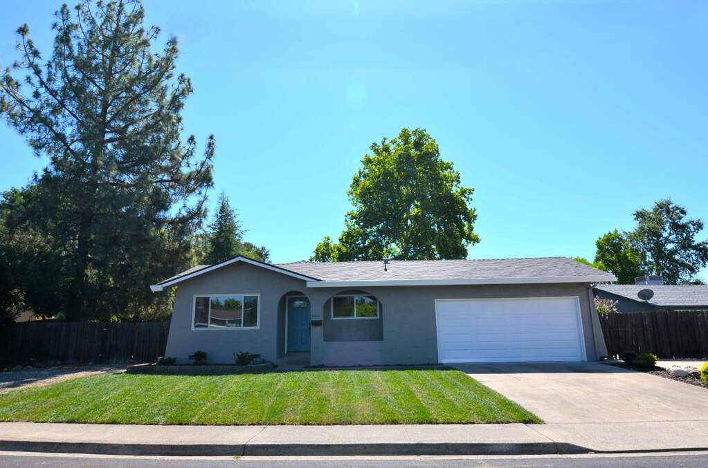 2560 Casa Del Oro Way, Rocklin, CA 95677