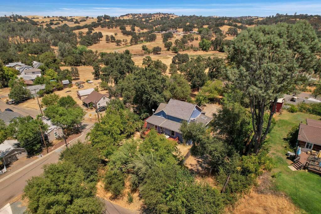 410 E Main Street, Ione, CA 95640 | MLS# 224082275 | Christie's ...