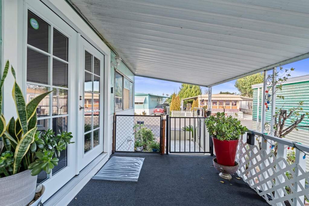 10780 N Highway 99 #50, Stockton, CA 95212