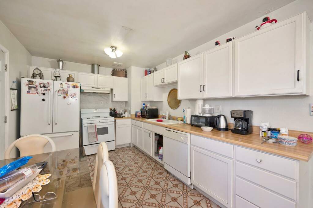 1380 Morse Avenue, Sacramento, CA 95864