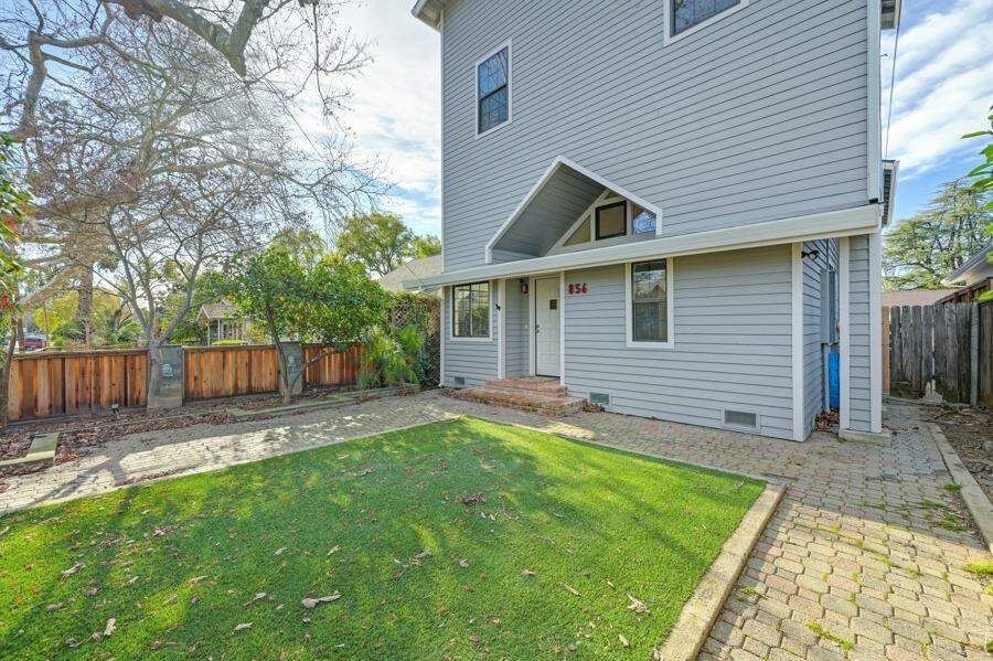 856 50th Street, Sacramento, CA 95819