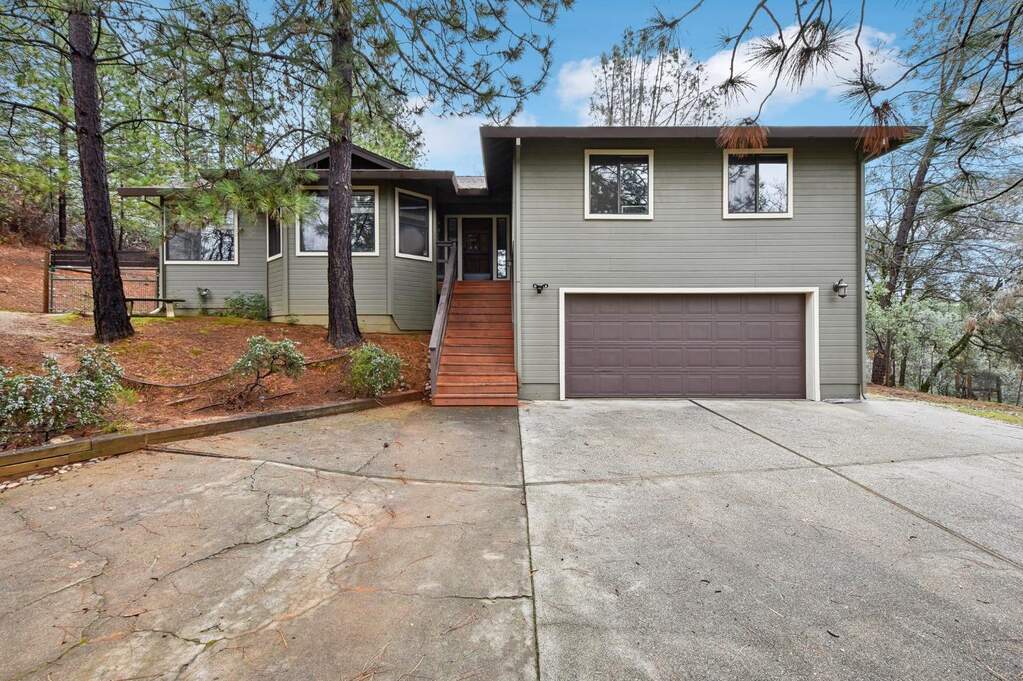 16979 Oscar Drive
