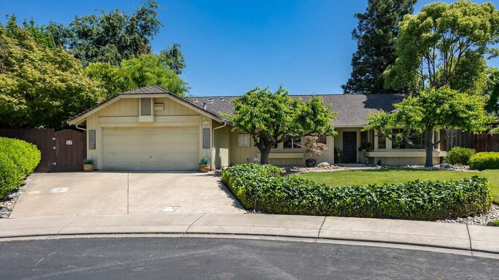 1833 Harbor Cove, Modesto, CA 95355