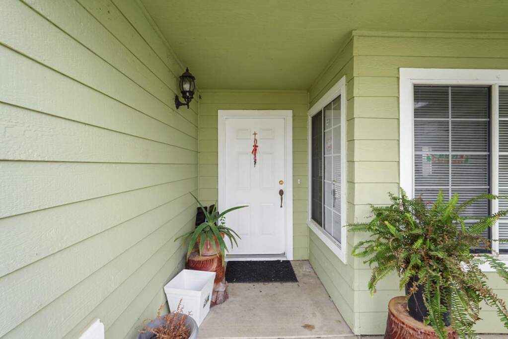 624 Lady Slipper Lane, Newman, CA 95360