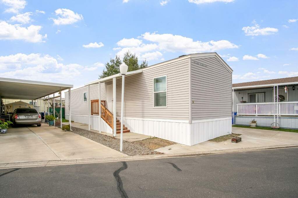1400 Meredith Avenue #81, Gustine, CA 95322