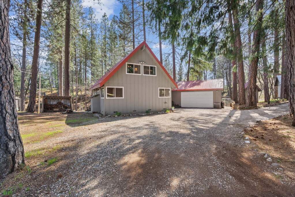 550 P C Lane, Colfax, CA 95713