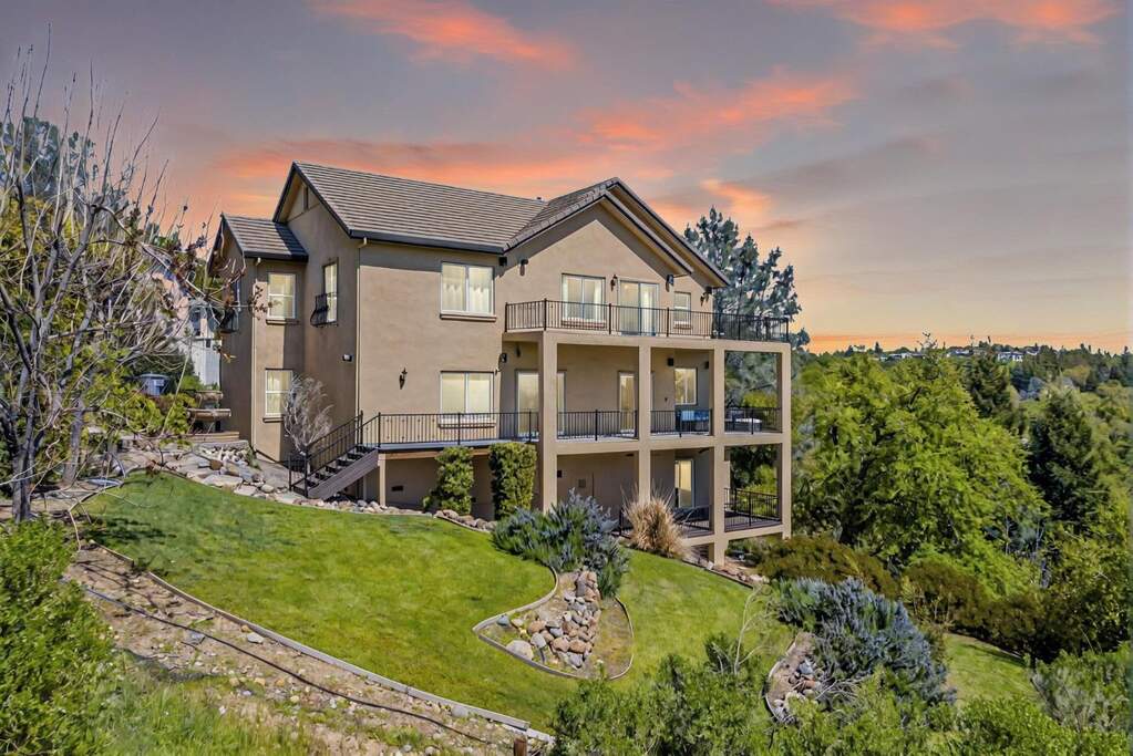 822 Sunnyslope Way, Auburn, CA 95603