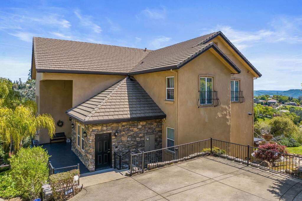 822 Sunnyslope Way, Auburn, CA 95603