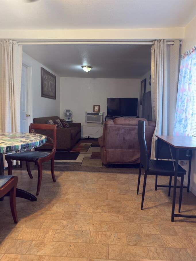 2337 E Alpine Avenue, Stockton, CA 95205