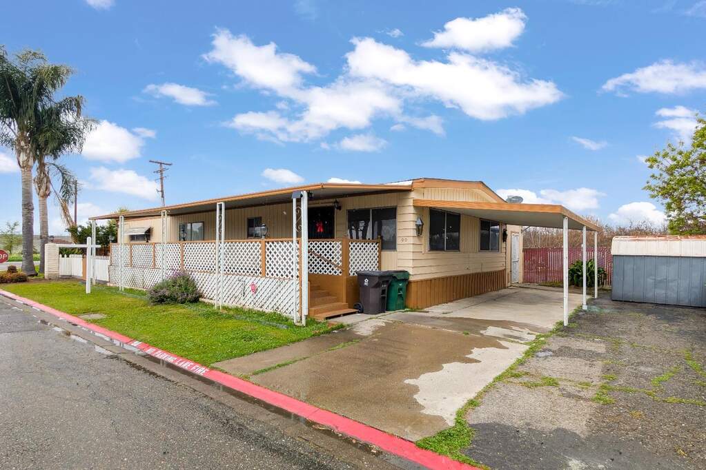 5100 N Highway 99 #90, Stockton, CA 95212