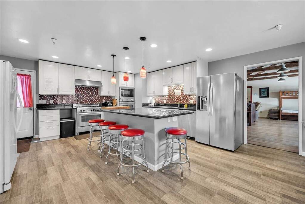 17271 Lake Vera Purdon Road, Nevada City, CA 95959