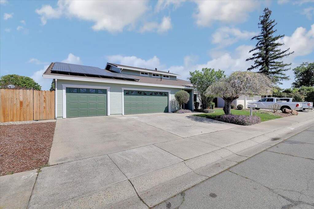 1571 Coats Drive, Yuba City, CA 95993