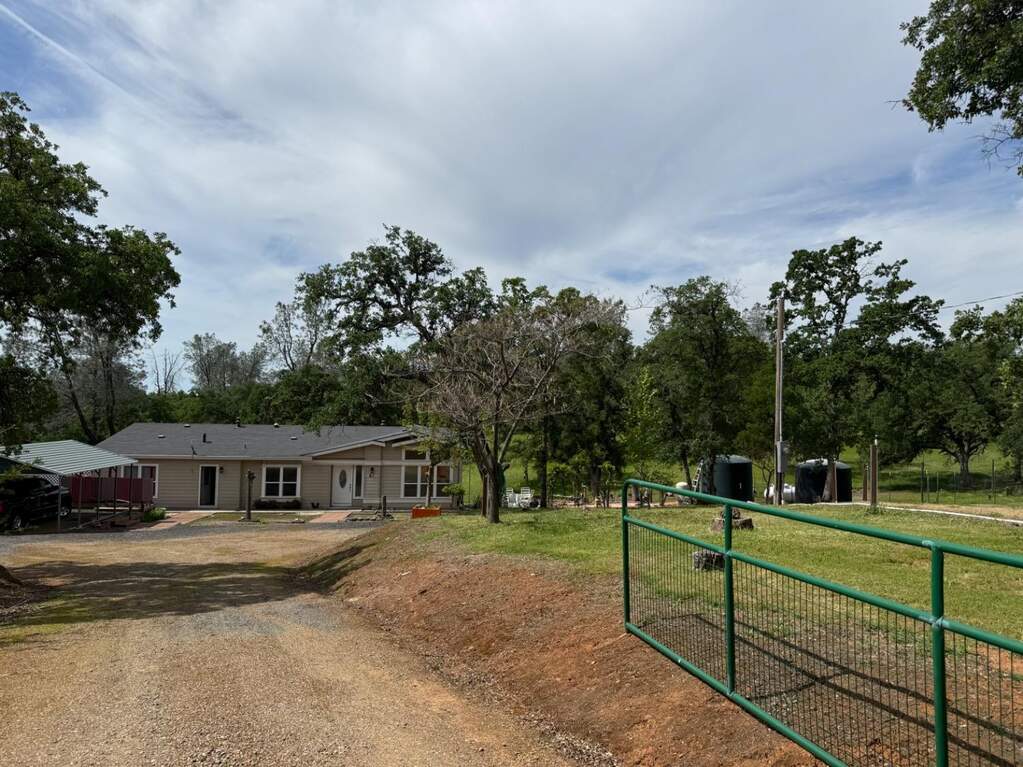 51 Woodvine Lane Lane, Bangor, CA 95901