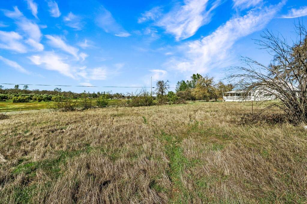 2 La Porte Road, Bangor, CA 95914