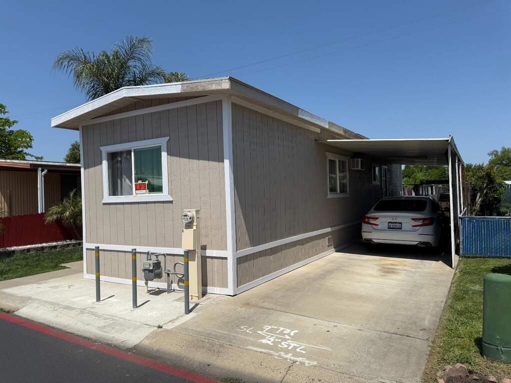 11303 N Highway 99 #8, Lodi, CA 95240