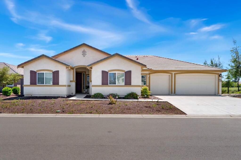 2074 Abbeylane Way