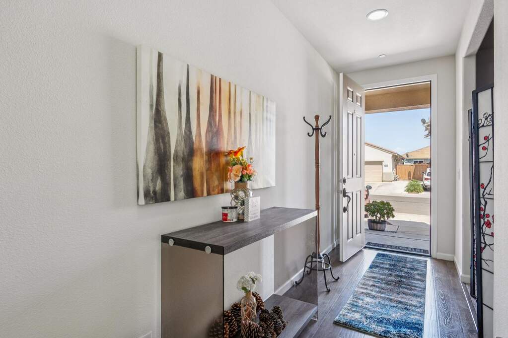 7577 Chappelle Way, Elk Grove, CA 95757