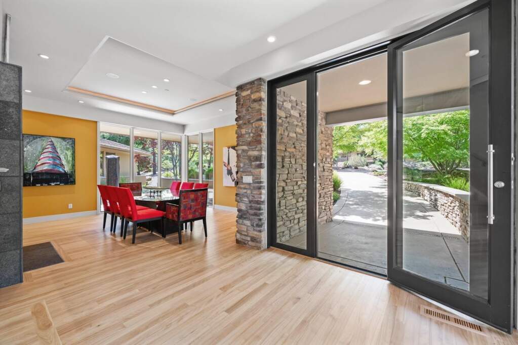 15090 Grand Knoll Drive