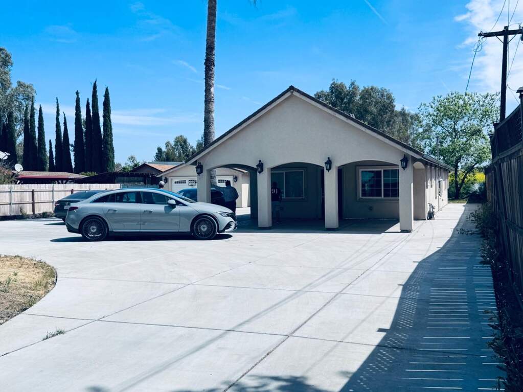 172 N Patton Avenue, Stockton, CA 95215