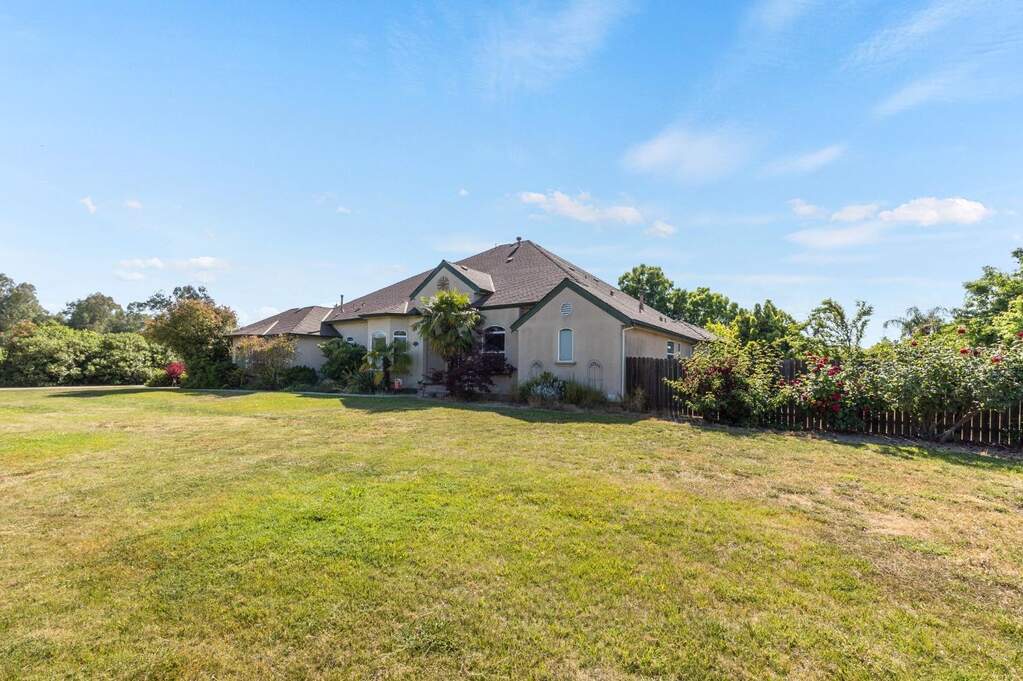 2888 County Road 89, Dunnigan, CA 95937